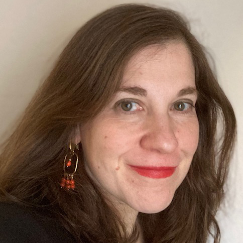 Dr Marta Cacho Casal