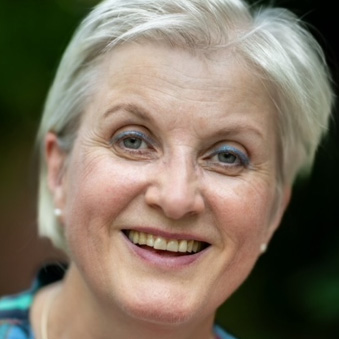 Dr Barbara Hoos de Jokisch