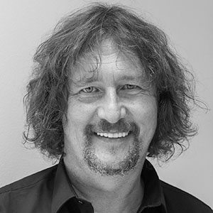 Dr Iain Shearer